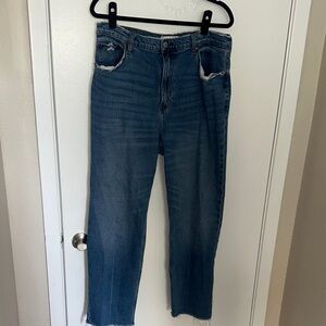 Abercrombie & Fitch The Ankle Straight Ultra High Rise Ankle Jeans medium wash